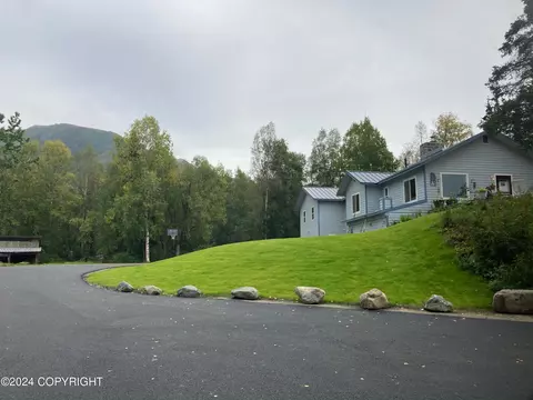 23620 Hilltop Dr, Chugiak, AK 99567