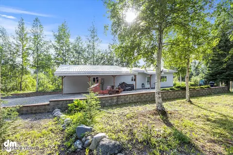 2594 S Knollwood Dr, Wasilla, AK 99623