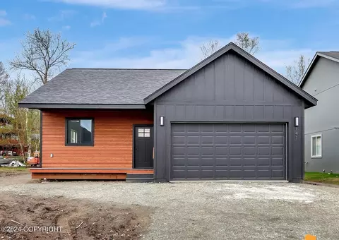 141 W Auklet Ave, Palmer, AK 99645