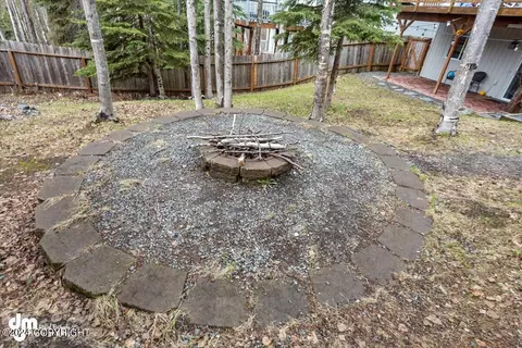 Exterior - 9134 Eagle River Ln, Eagle River, AK 99577 photo 5 of 15