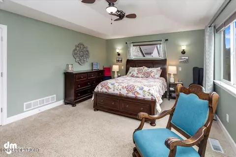 Bedroom - 9134 Eagle River Ln, Eagle River, AK 99577 photo 1 of 10