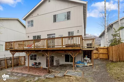 Exterior - 9134 Eagle River Ln, Eagle River, AK 99577 photo 6 of 15