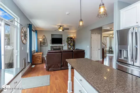 Kitchen - 9134 Eagle River Ln, Eagle River, AK 99577 photo 1 of 7