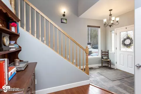 Entry Way - 9134 Eagle River Ln, Eagle River, AK 99577 photo 2 of 7