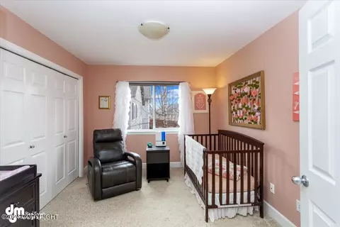 Bedroom - 9134 Eagle River Ln, Eagle River, AK 99577 photo 10 of 10