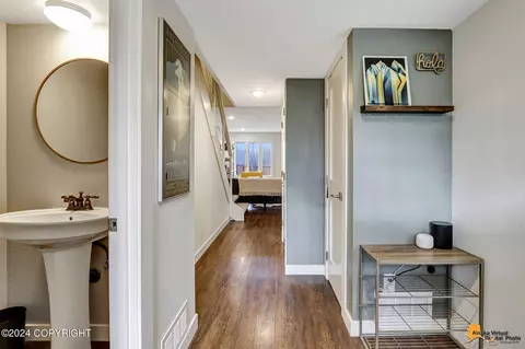 Entry Way - 4123 Hampton Dr # 9B, Anchorage, AK 99504 photo 5 of 5