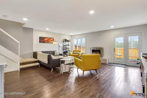 Living - 4123 Hampton Dr # 9B, Anchorage, AK 99504 photo 2 of 6