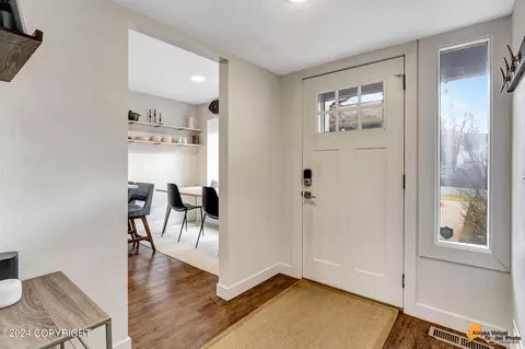 Entry Way - 4123 Hampton Dr # 9B, Anchorage, AK 99504 photo 1 of 5