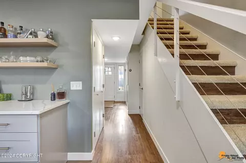 Entry Way - 4123 Hampton Dr # 9B, Anchorage, AK 99504 photo 4 of 5