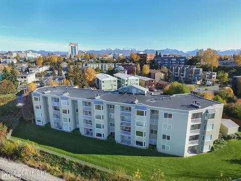 726 O Pl, Anchorage, AK 99501