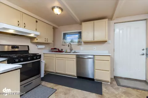4301 E 7th Ave, Anchorage, AK 99508 photo 25