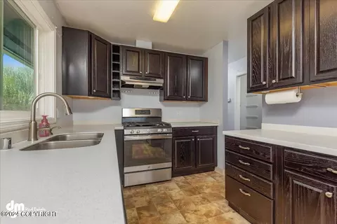 4301 E 7th Ave, Anchorage, AK 99508 photo 10