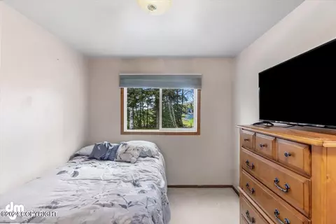 18305 Gavin Cir, Eagle River, AK 99577 photo 23