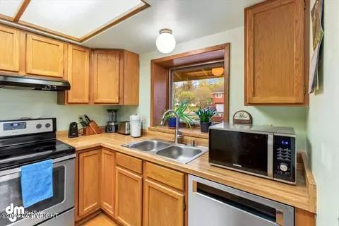 18305 Gavin Cir, Eagle River, AK 99577 photo 10