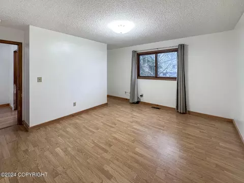 Living - 261 Fall Leaf Cir, Anchorage, AK 99504 photo 4 of 4