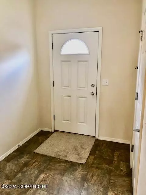 4503 Campbell Park Loop, Anchorage, AK 99507 photo 2