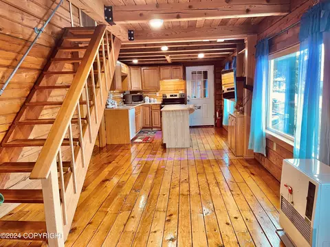 129 Front St, Hoonah, AK 99829