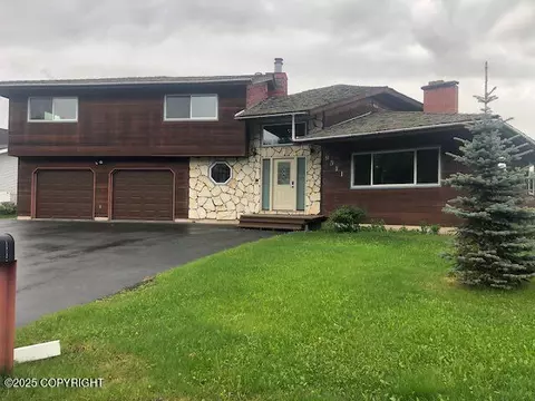 9511 Albatross Dr, Anchorage, AK 99502