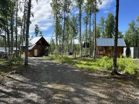 50880 S Caswell Creek Rd, Willow, AK 99688