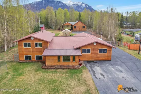 735 N Smith Rd, Palmer, AK 99645