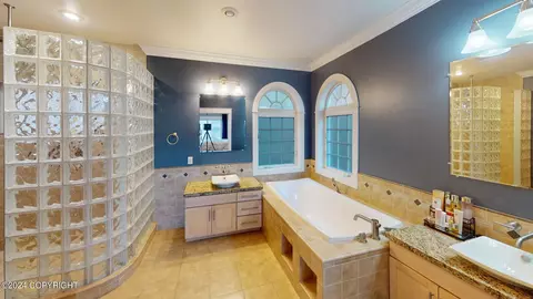 Bath - 315 Eliason Loop, Sitka, AK 99835 photo 1 of 3