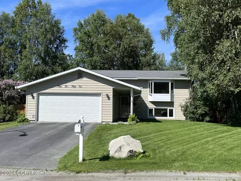 5251 E 41st Ave, Anchorage, AK 99508