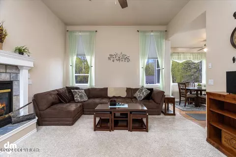 Living - 3949 E Serendipity Loop, Wasilla, AK 99654 photo 4 of 4