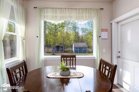 Dining - 3949 E Serendipity Loop, Wasilla, AK 99654 photo 3 of 4