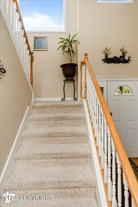 Entry Way - 3949 E Serendipity Loop, Wasilla, AK 99654 photo 5 of 9