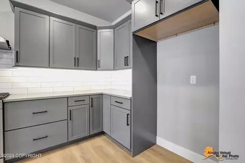 8761 Chalk Hill Loop, Anchorage, AK 99502 photo 14