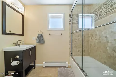 Bath - 11121 Forest Dr, Anchorage, AK 99516 photo 2 of 2