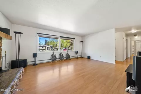 Living - 11121 Forest Dr, Anchorage, AK 99516 photo 5 of 6