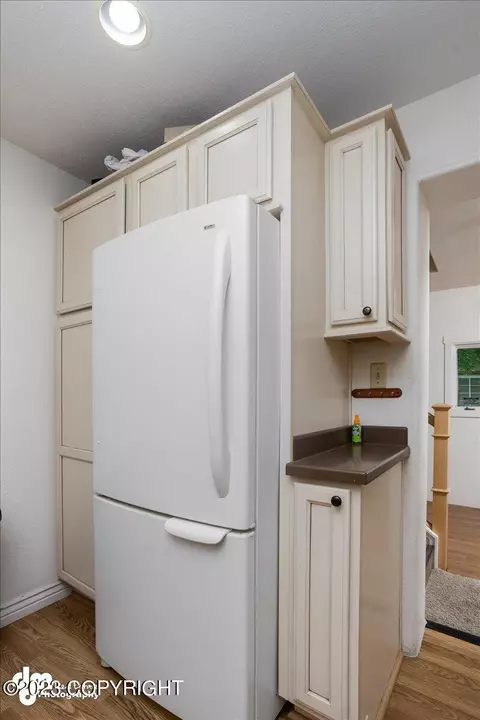 Kitchen - 3201 E Fairview Loop, Wasilla, AK 99654 photo 5 of 7