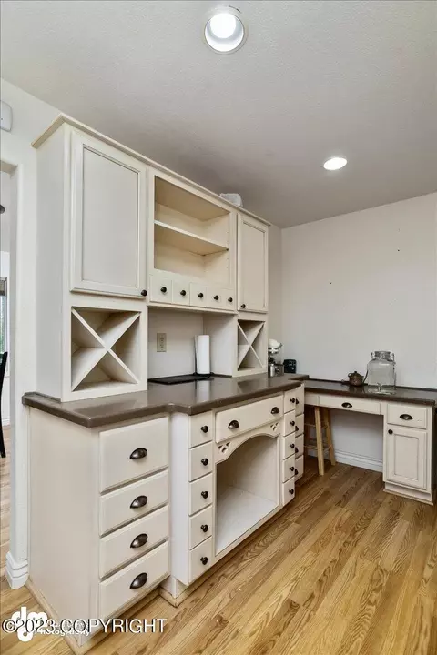 Kitchen - 3201 E Fairview Loop, Wasilla, AK 99654 photo 6 of 7