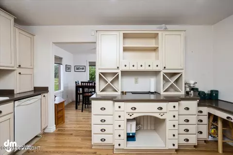 Kitchen - 3201 E Fairview Loop, Wasilla, AK 99654 photo 7 of 7