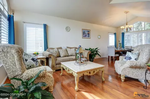 8718 Mendocino Cir, Eagle River, AK 99577 photo 4