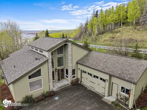 18310 Potter Bluff Cir, Anchorage, AK 99516