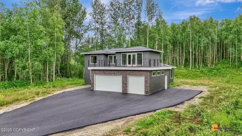 10928 E Granite Ridge Rd, Palmer, AK 99645