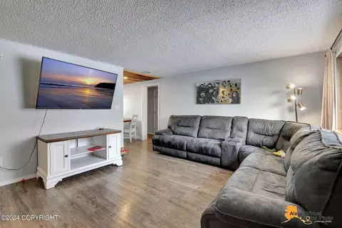 1306 Atkinson Dr, Anchorage, AK 99504 photo 4