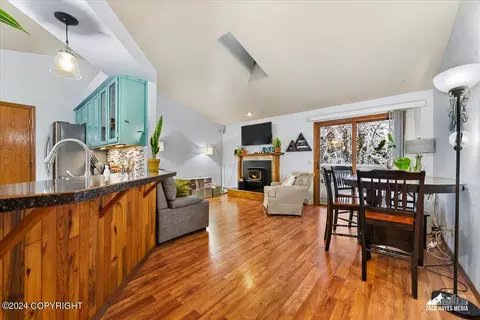 8818 Dome Cir, Eagle River, AK 99577 photo 7