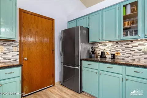 8818 Dome Cir, Eagle River, AK 99577 photo 23