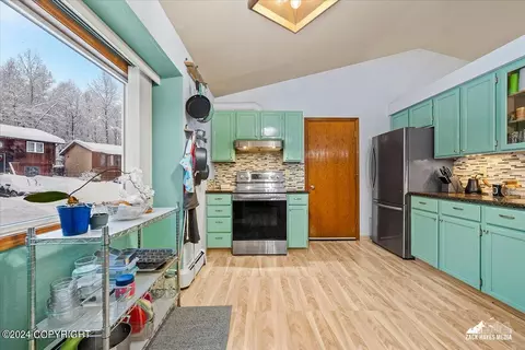 8818 Dome Cir, Eagle River, AK 99577 photo 17