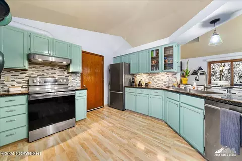 8818 Dome Cir, Eagle River, AK 99577 photo 18