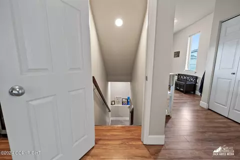 Entry Way - 13568 Charmley Cir, Eagle River, AK 99577 photo 4 of 5