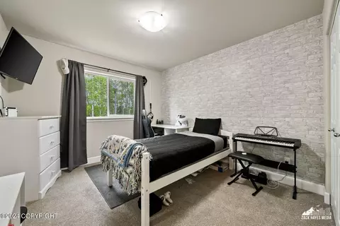 Bedroom - 13568 Charmley Cir, Eagle River, AK 99577 photo 4 of 9