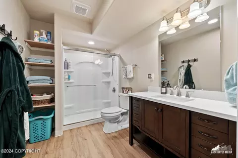 Bath - 13568 Charmley Cir, Eagle River, AK 99577 photo 5 of 5