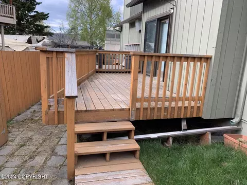 3550 Nova Cir, Anchorage, AK 99517