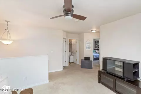 Entry Way - 6434 E 10th Ave, Anchorage, AK 99504 photo 3 of 3