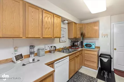 Kitchen - 6434 E 10th Ave, Anchorage, AK 99504 photo 2 of 3