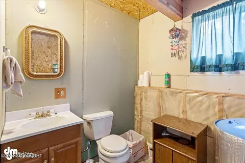 Bath - 22557 Willow Fishhook Rd, Willow, AK 99688 photo 5 of 5